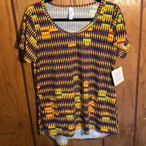 NWT Medium Lularoe Classic T